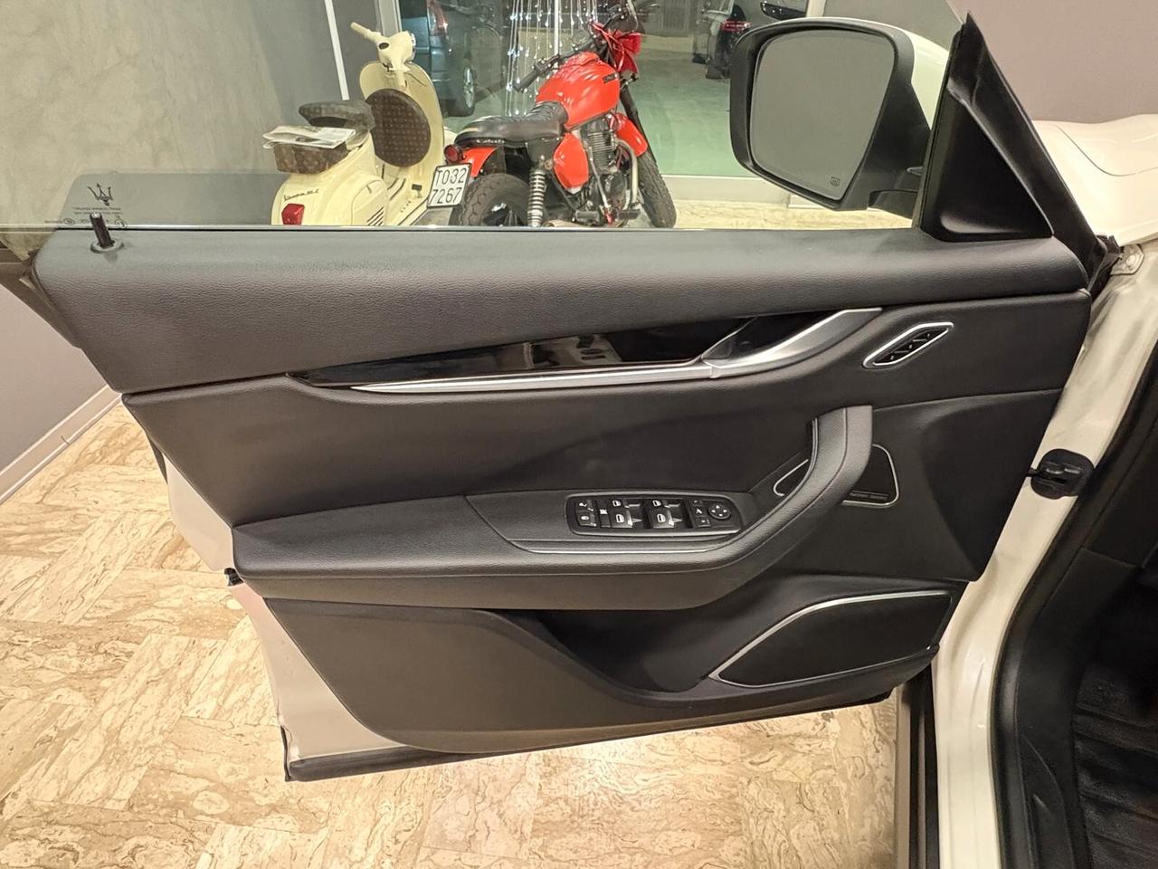 Maserati Levante V6 Diesel 275 CV AWD