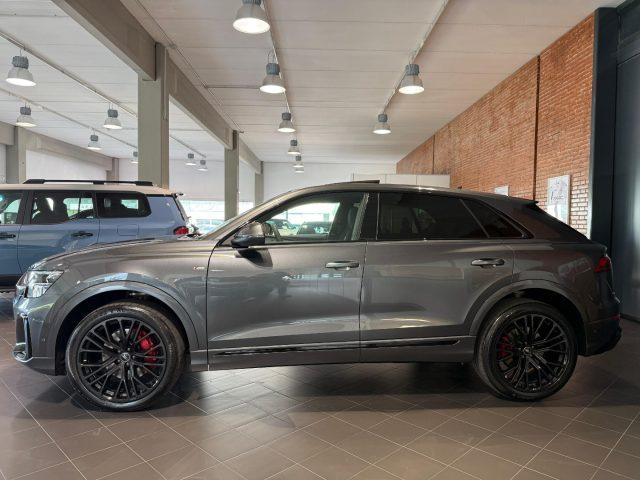 AUDI Q8 50 TDI 286 CV quattro S line edition Black Pack