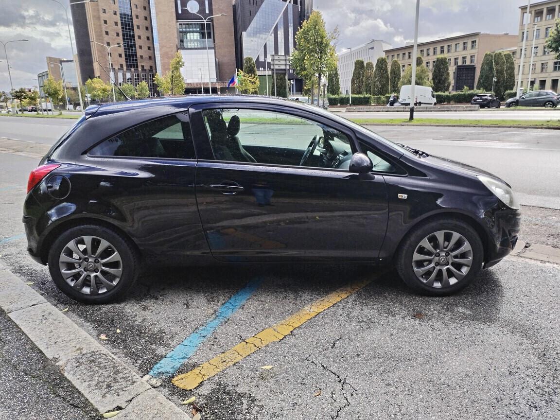 Opel Corsa 1.2 3p Sport 119000km euro 5 2010 cronologia tagliandi