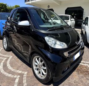 SMART Fortwo 1000 52 kW MHD coupÃ© passion