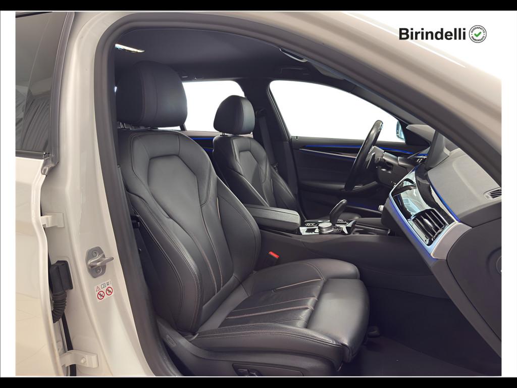 BMW Serie 5(G30/31/F90) - 520d 48V Touring Msport