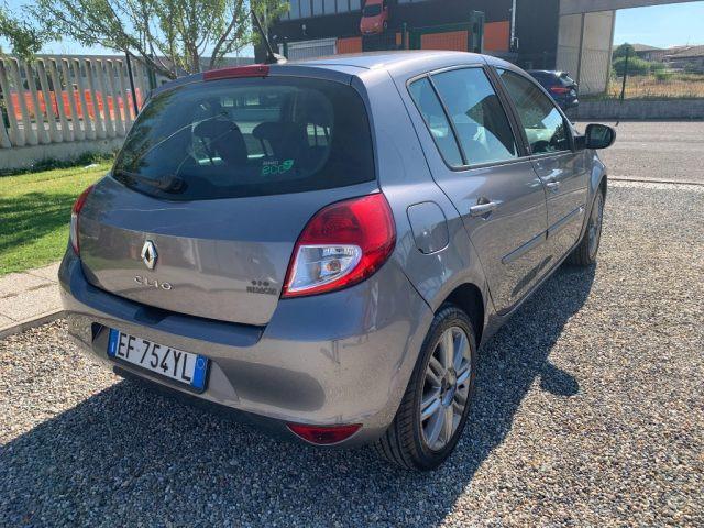 RENAULT Clio 1.2 16V 5 porte Luxe