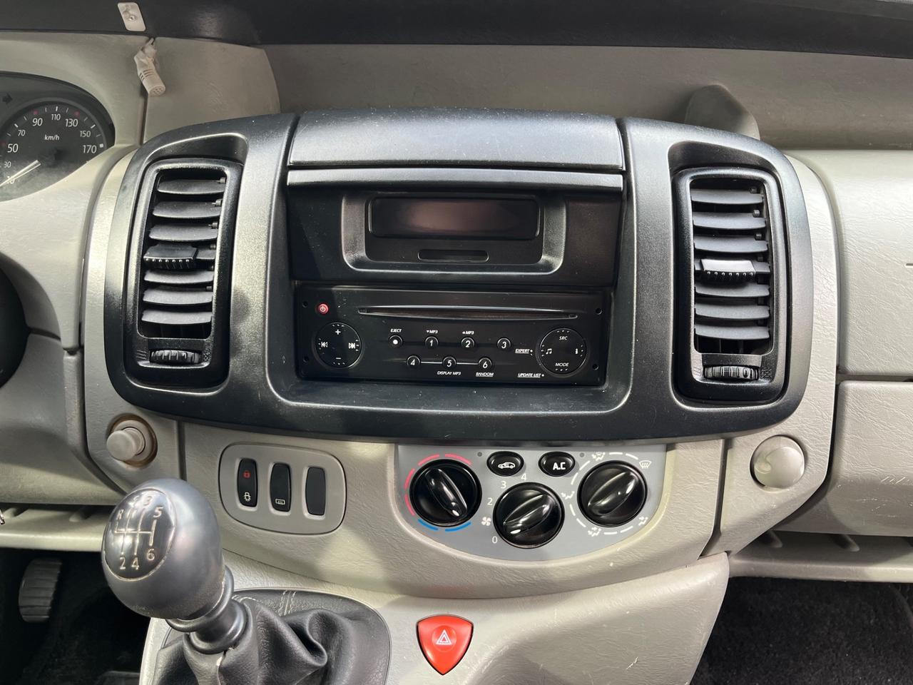 Renault Trafic 2.0DCI 115cv Passo Lungo L2H1 IVA ESPOSTA