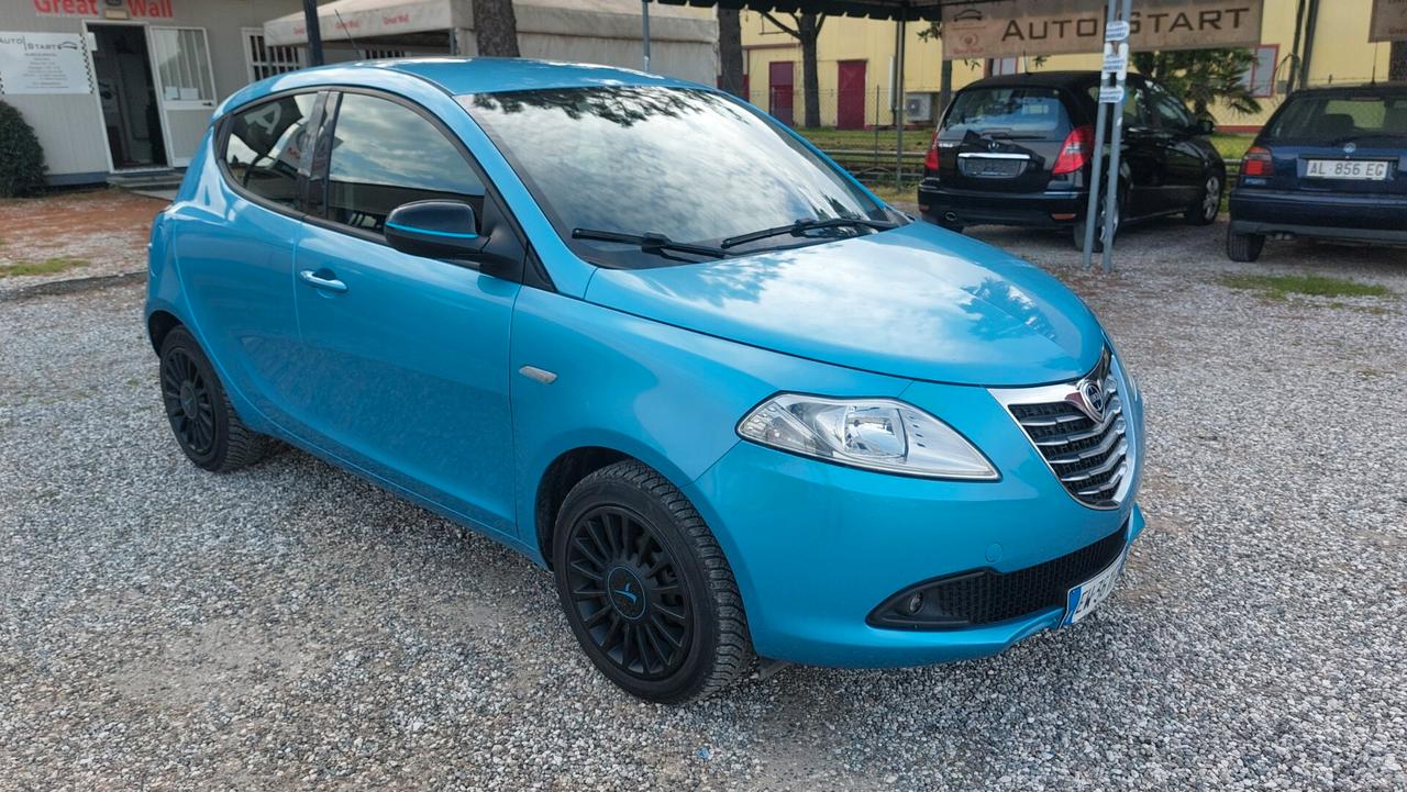Lancia Ypsilon 1.2 69 CV 5 porte Elefantino