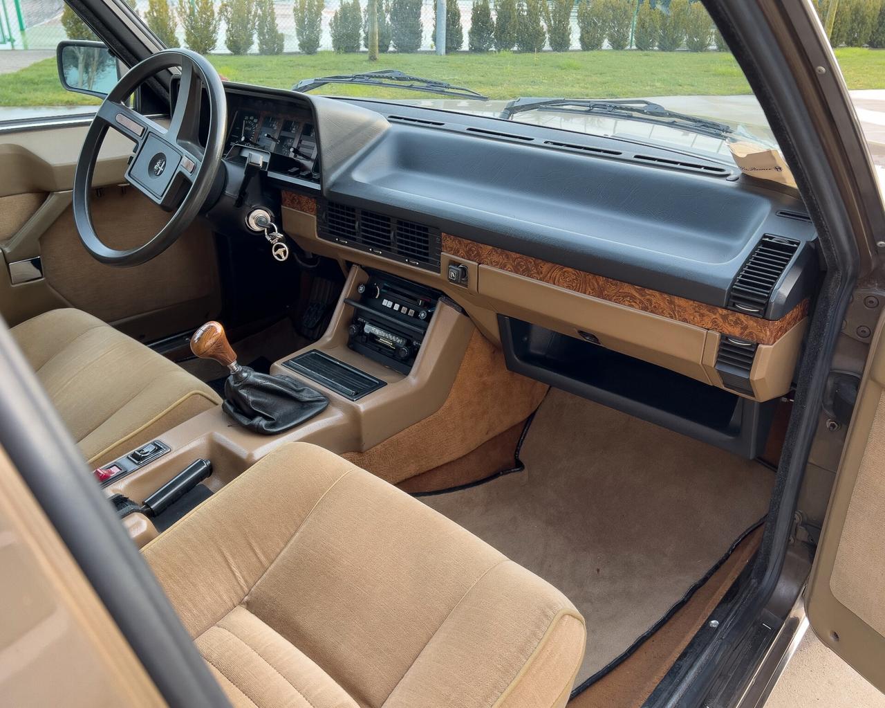 Alfa Romeo 6 2.5 V6