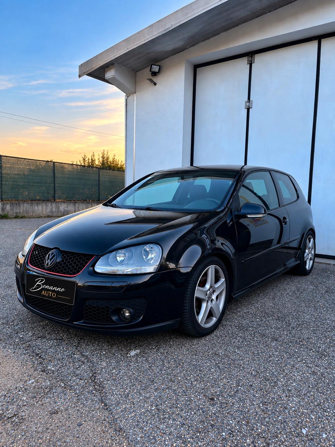 Volkswagen Golf 1.9 TDI DPF 3p. s Sportline