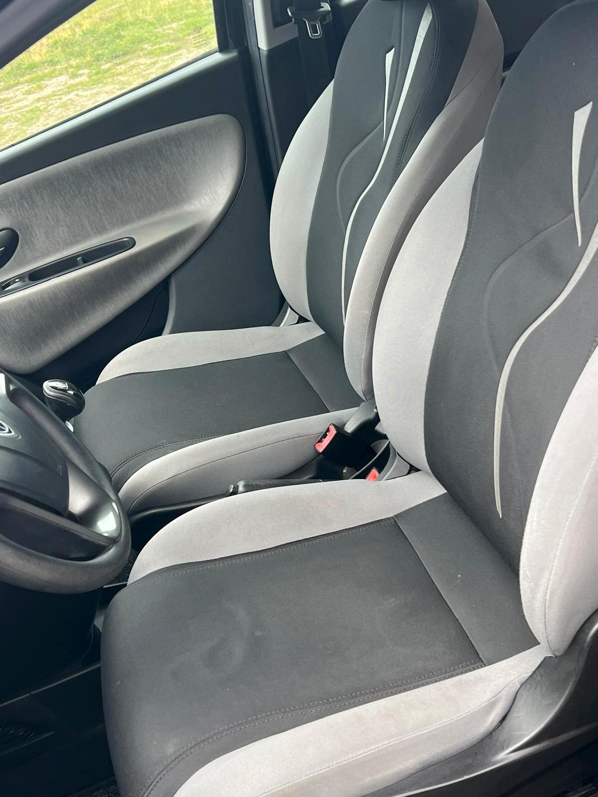 Lancia Ypsilon 1.2 69 CV 5 porte GPL Ecochic Gold