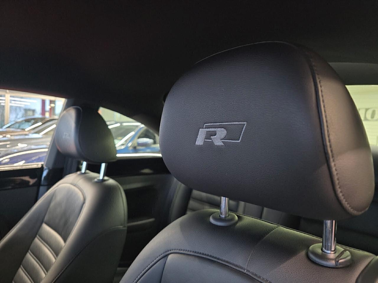 Vw Maggiolino 2.0 TDI DSG 140cv R-Line