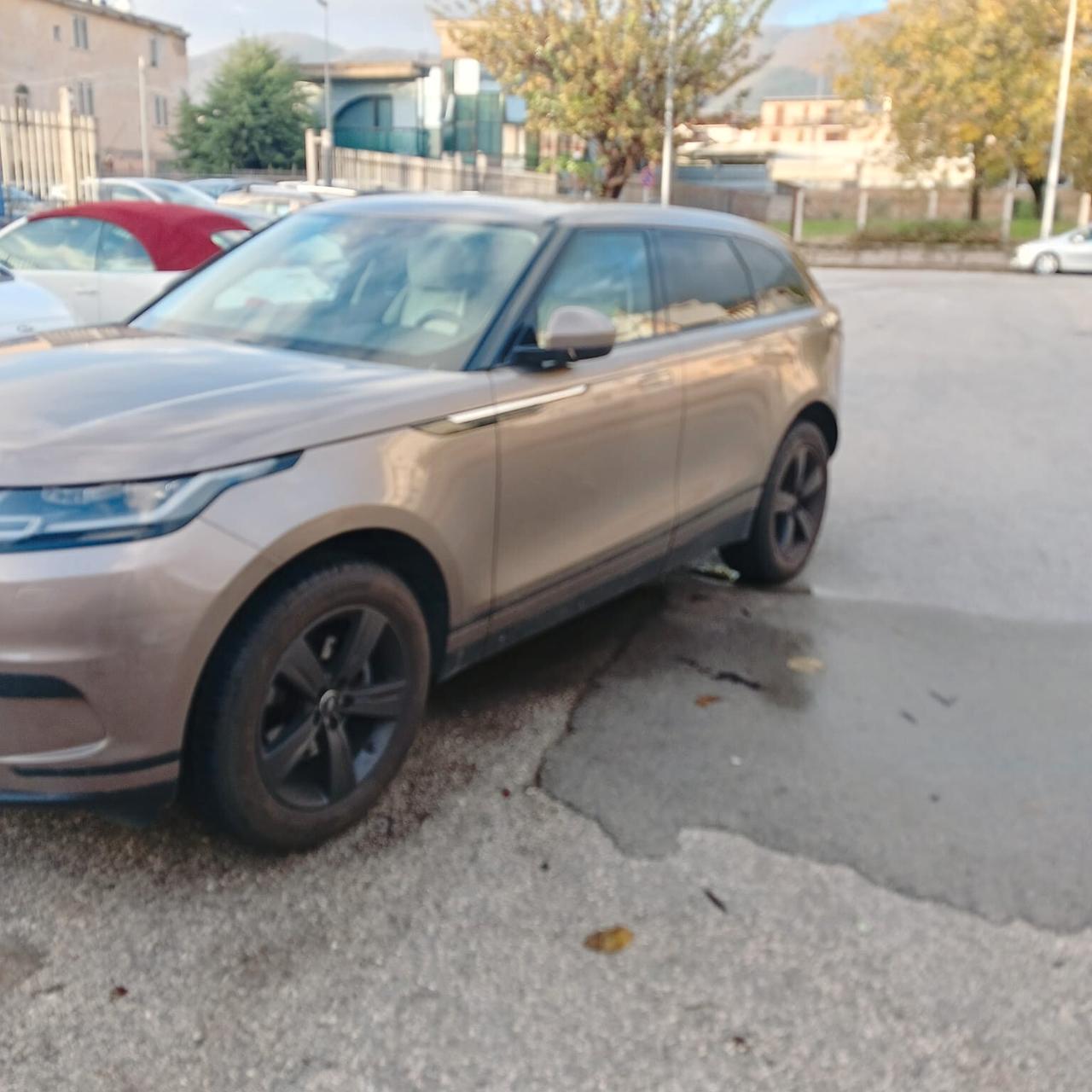 Land Rover Range Rover Velar Range Rover Velar 2.0D I4 180 CV R-Dynamic SE