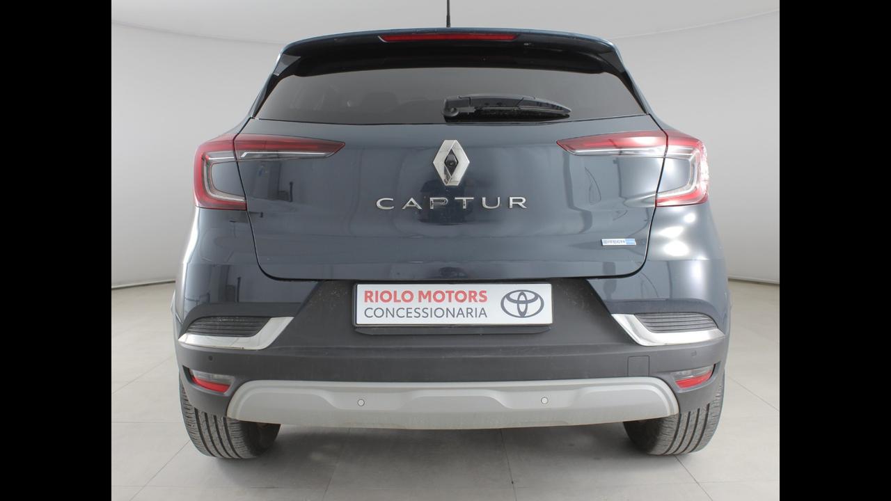 RENAULT Captur II 2019 - Captur 1.6 E-Tech hybrid Intens 145cv auto