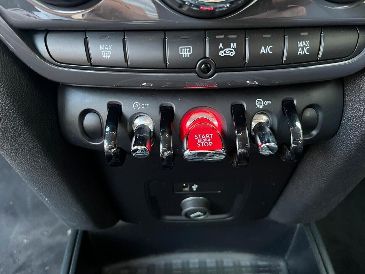 Mini Cooper D Countryman 2.0 D Business BI-COLOR