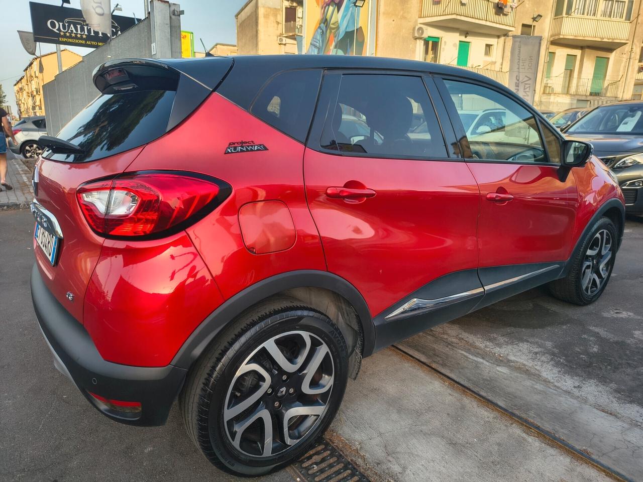 RENAULT CAPTUR 1.5 DIESEL 230.000 KM ANNO 2015