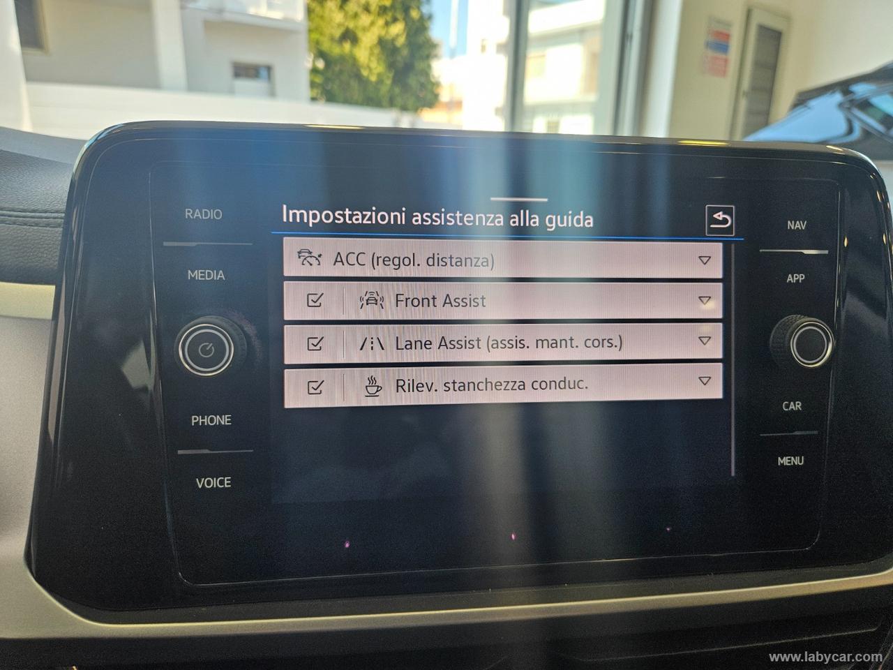 VOLKSWAGEN T-Roc 1.0 TSI Life
