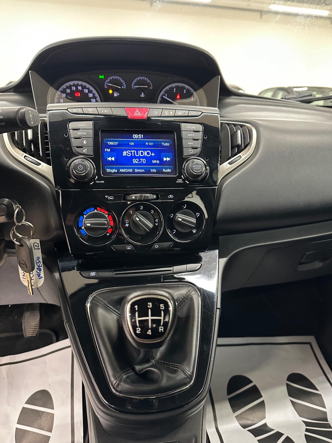 Lancia Ypsilon 1.3 MJT 16V 95 CV 5 porte S&S Gold