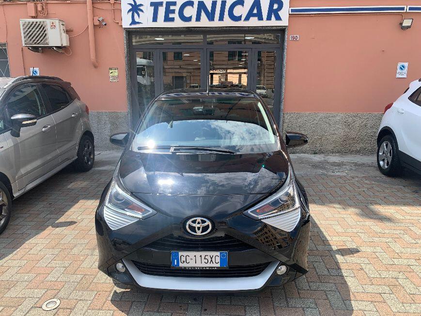 Toyota Aygo Connect 1.0 VVT-i 72CV 5 porte x-business
