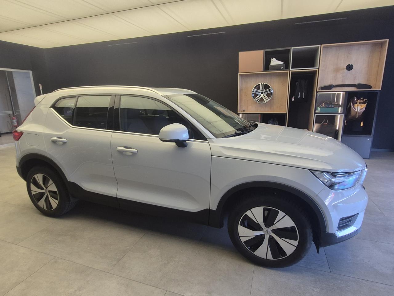 VOLVO XC40 - XC40 1.5 t5 phev Inscription Expression auto my21