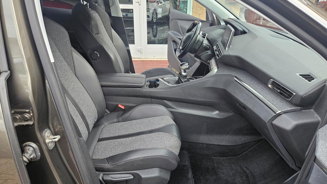 Peugeot 3008 1.2 PURETECH TURBO 130CV CAMERA-NAVY-CARPLAY