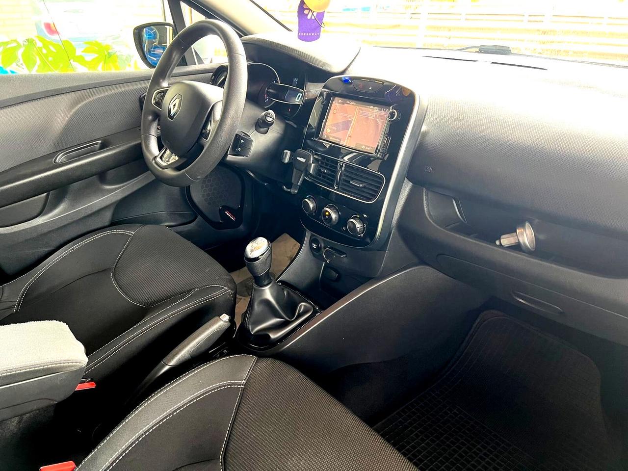 Renault Clio TCe 90CV *GPL*PREZZO VERO*NAVI NEOPATENTATI