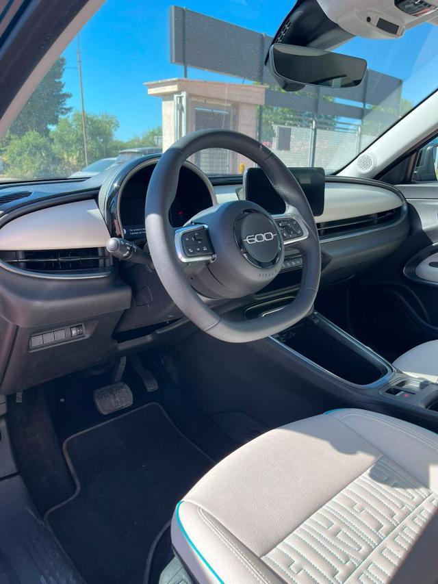 FIAT 600 Hybrid 110 CV DCT MHEV LA PRIMA