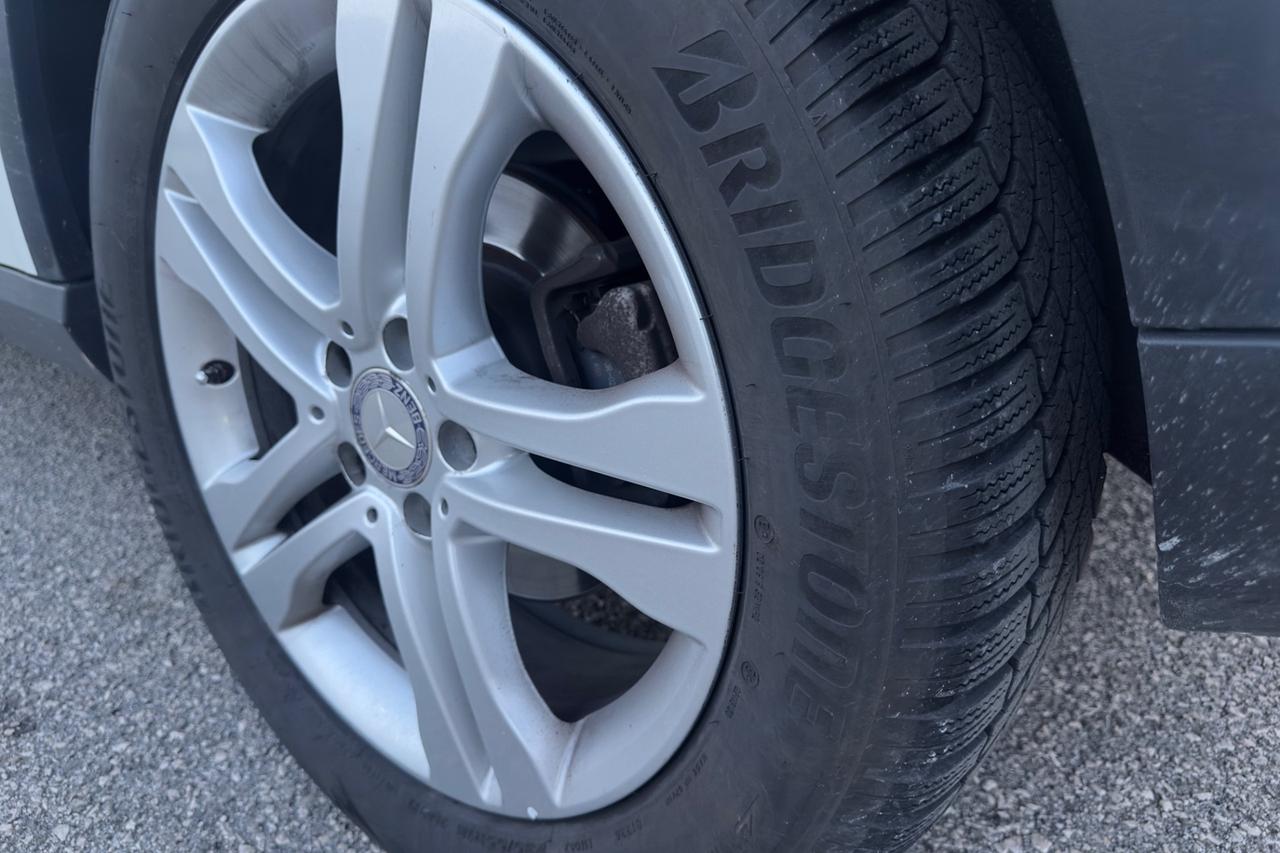 Mercedes-benz GLA 200 GLA 200 d Sport pelle tetto led cerchi 18*