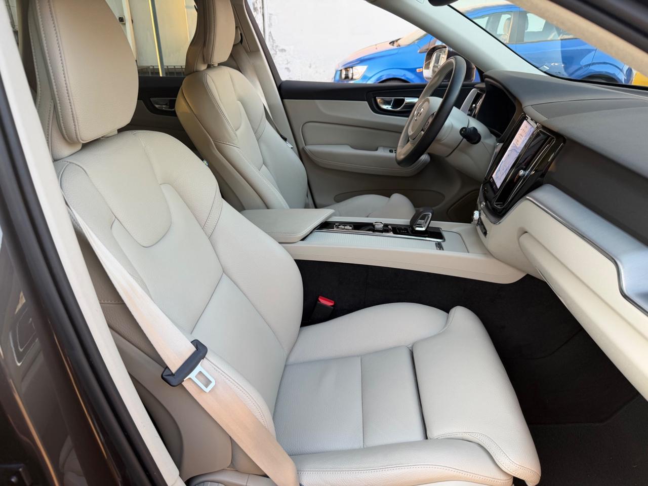 Volvo XC60 B5 AWD Ultimate Dark 2021