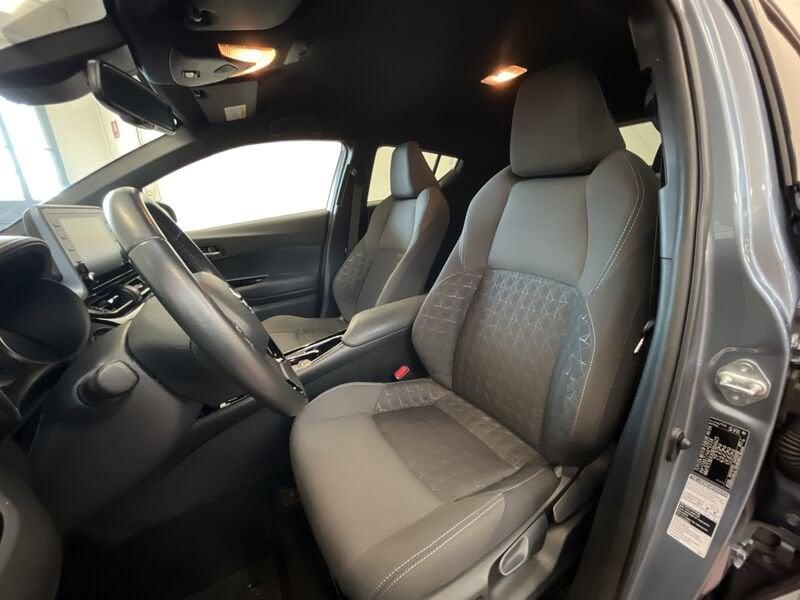 Toyota C-HR 2.0 Hybrid E-CVT Trend