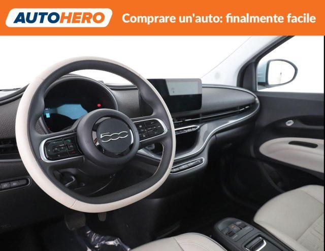 FIAT 500e Berlina 42 kWh La Prima