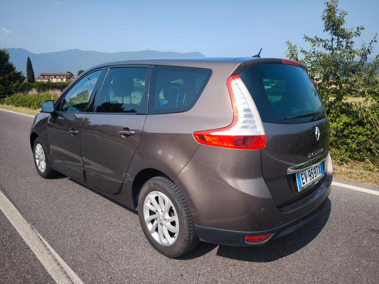 RENAULT SCENIC 1,5 DCI ENERGY - 110CV-7 POSTI-