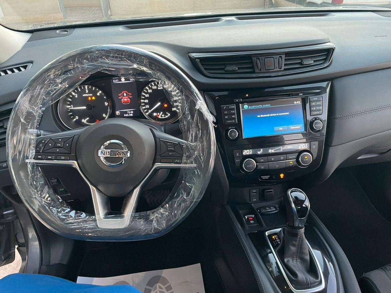 Nissan X-Trail dCi 4WD inserimento manuale