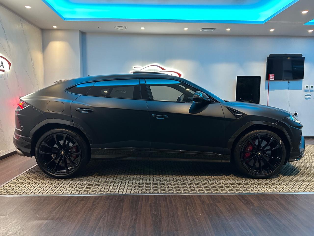 Lamborghini Urus 4.0 Graphite Capsule
