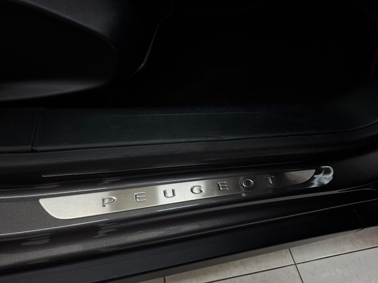 Peugeot 2008 1.6 BlueHDi 100cv GT Line