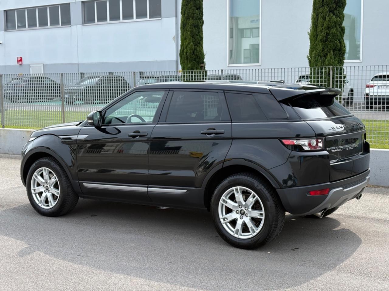 Land Rover Range Evoque 2.2 TD4 5p. Dynamic