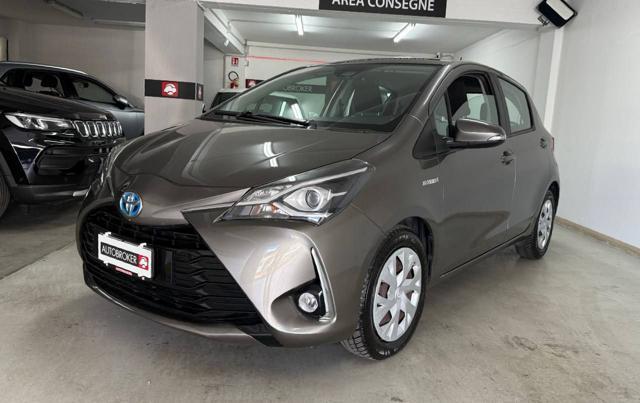 TOYOTA Yaris 1.5 Hybrid 5 porte Business
