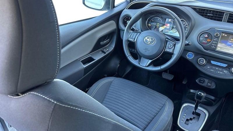 Toyota Yaris III 2017 5 Porte 1.5 VVT-i Hybrid Active e-CVT my18