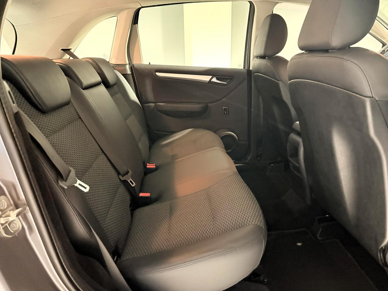 Mercedes-benz B 200 CDI EXECUTIVE RESTYLING PDC UNICO P.