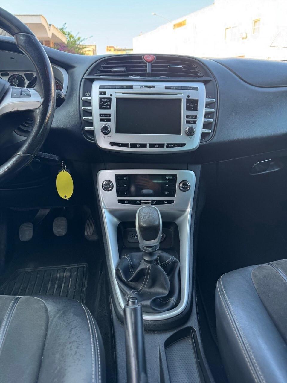 Lancia Delta 1.6 MJT DPF Gold