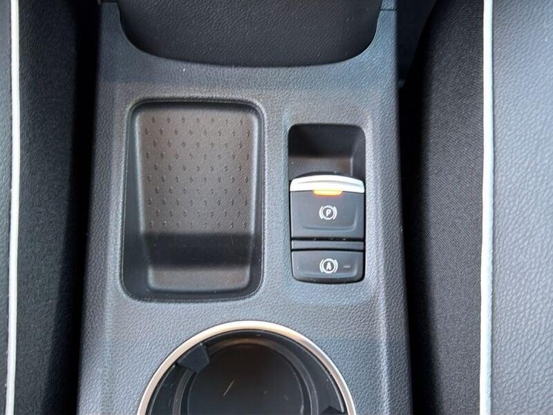 Renault Captur E-Tech hybrid 1.6 E-TECH HEV 105 TECHNO FAST TRACK AT