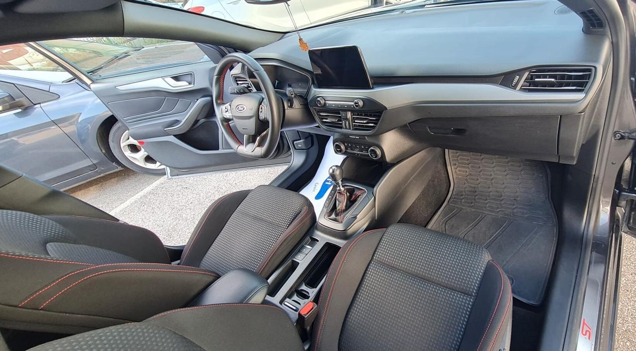 Ford Focus 1.0 EcoBoost Hybrid 125 CV 5p. ST-Line