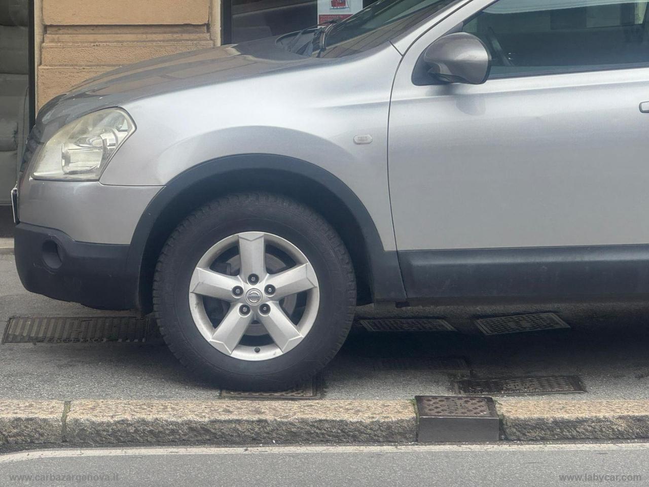 NISSAN Qashqai 2.0 dCi DPF 4WD Acenta