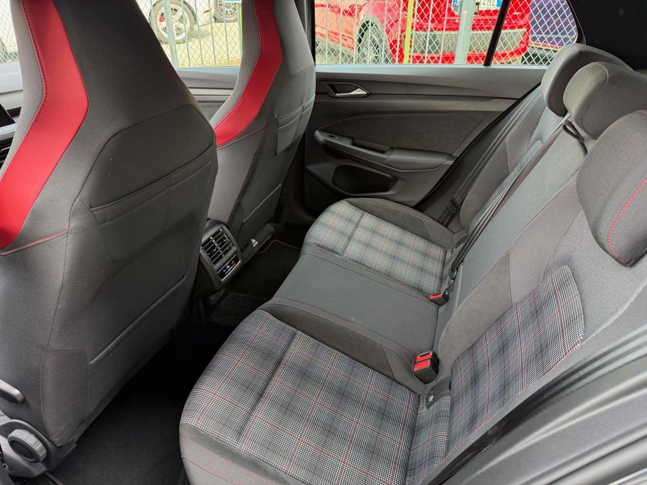 Volkswagen Golf 2.0 tsi GTI 245cv dsg