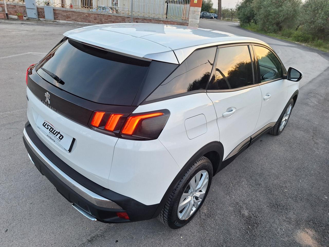 Peugeot 3008 BlueHDi 120 cv NAVI 2018