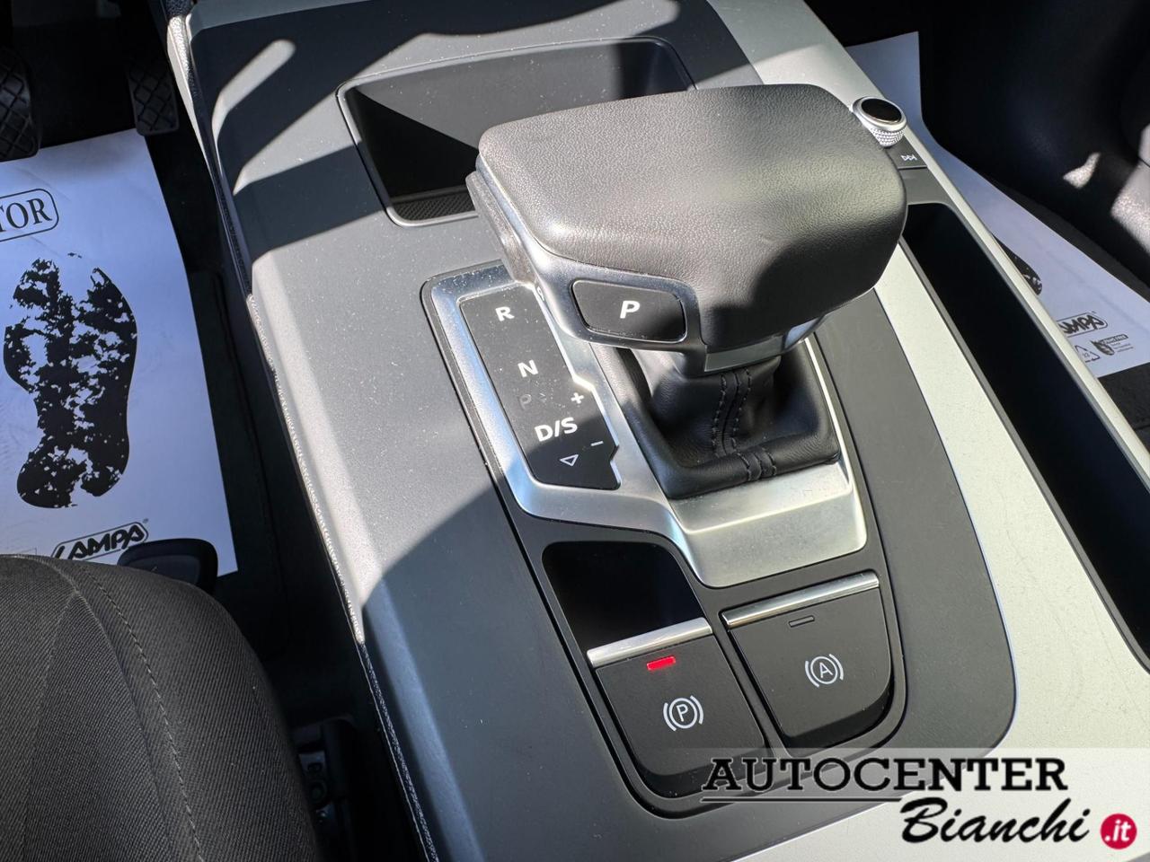 Audi Q5 40 2.0 tdi mhev 12V quattro s-tronic