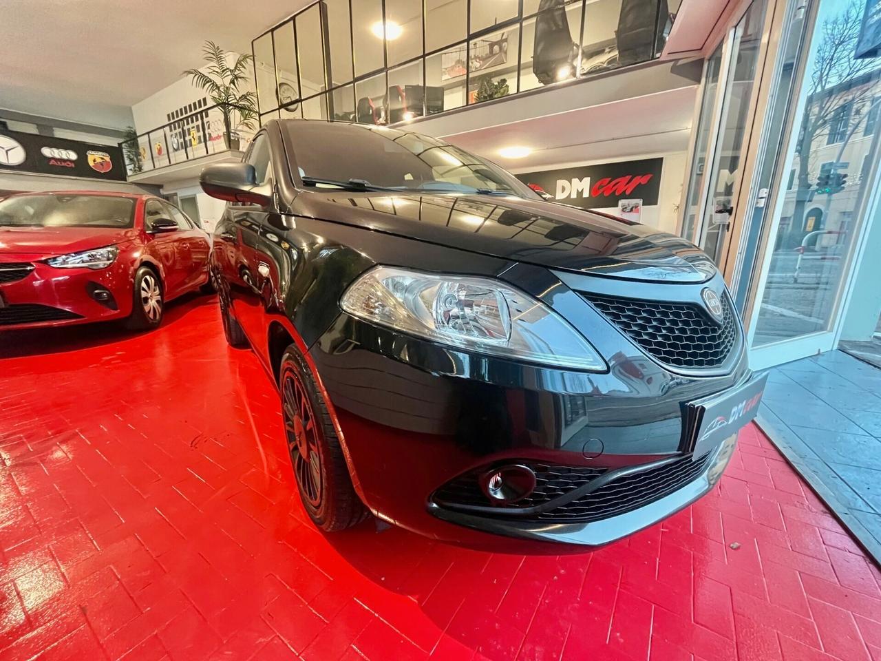 Lancia Ypsilon 1.2 69 CV 5 porte GPL Ecochic Elefantino Blu OK NEOPATENTATI