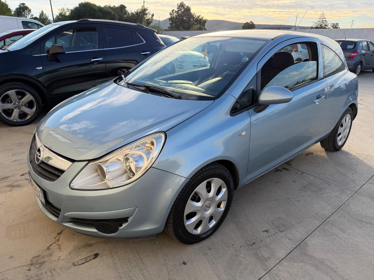 Opel Corsa 1.2 benzina 3 porte 2009