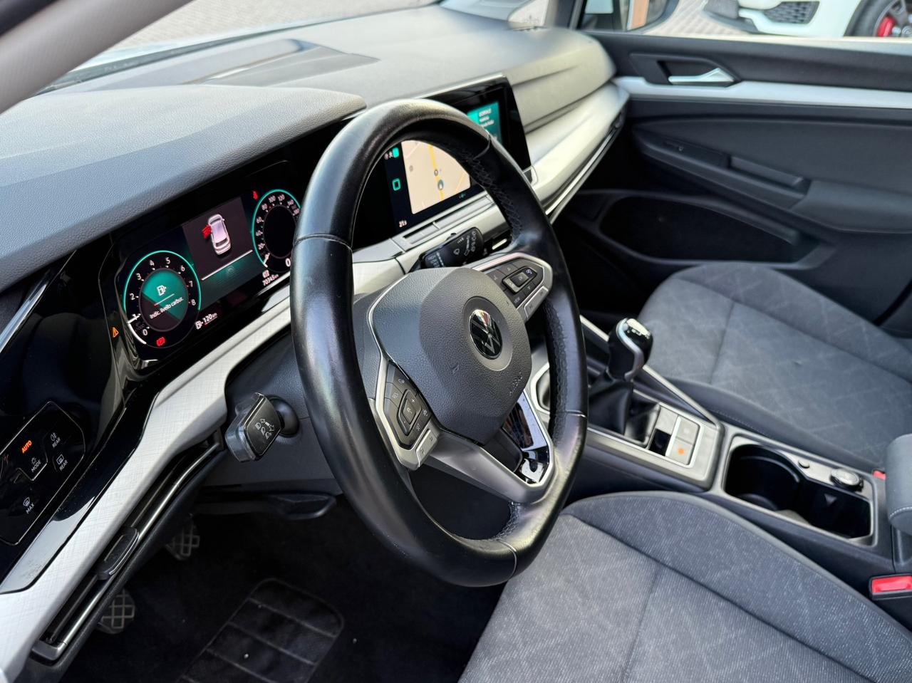 Volkswagen Golf 1.0 TSI EVO Life OK NEOPATENTATI