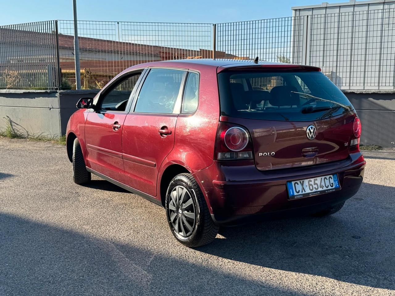 Volkswagen Polo 1.4/75CV 16V 5p. Sportline