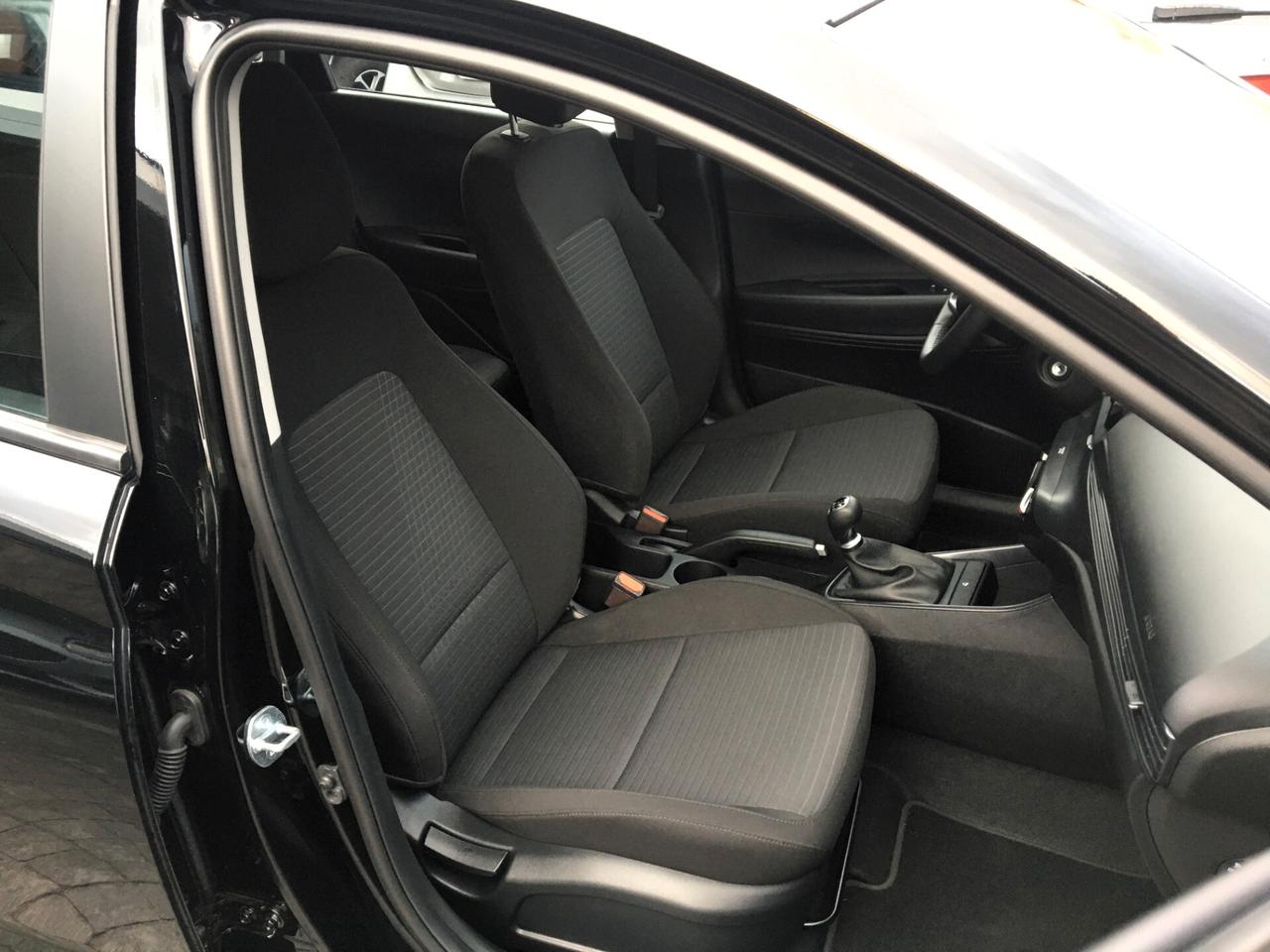 Hyundai i20 1.2 MPI MT ConnectLine