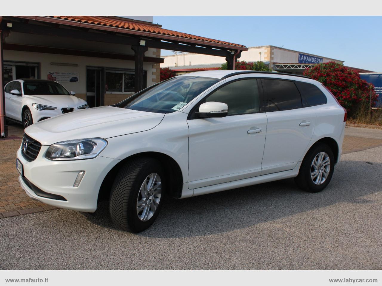 VOLVO XC60 D4 AWD Geartronic Summum