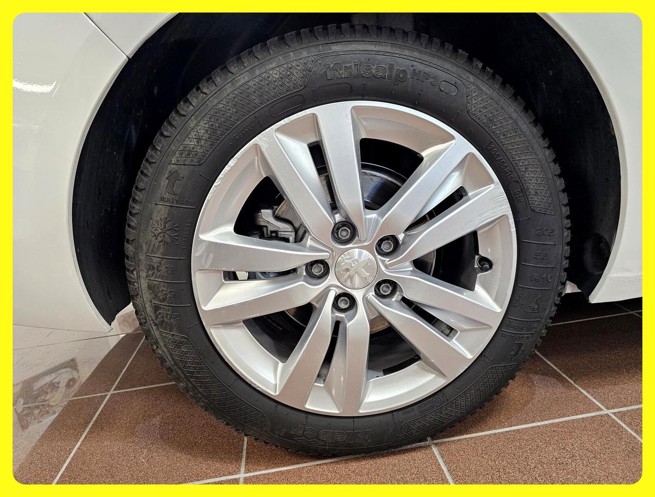 Peugeot New 308 1.5 BlueHDi 130 CV SW EAT8 Business In Garanzia 12 mesi