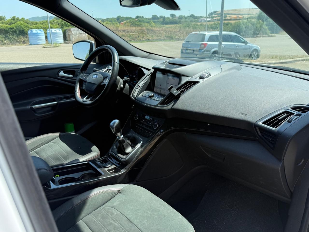 Ford Kuga 1.5 TDCI 120 CV S&S 2WD ST-Line